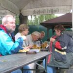 Der “harte Kern” der übriggebliebenen Minisailer beim abschließenden Abendessen.
