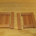 Die unteren Elemente im Entstehen. Furniertes 1,5 mm Sperrholz und Mahagonileisten.