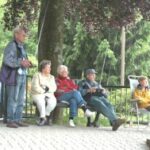 Mit grosser Aufmerksamkeit wird die Begegnung...